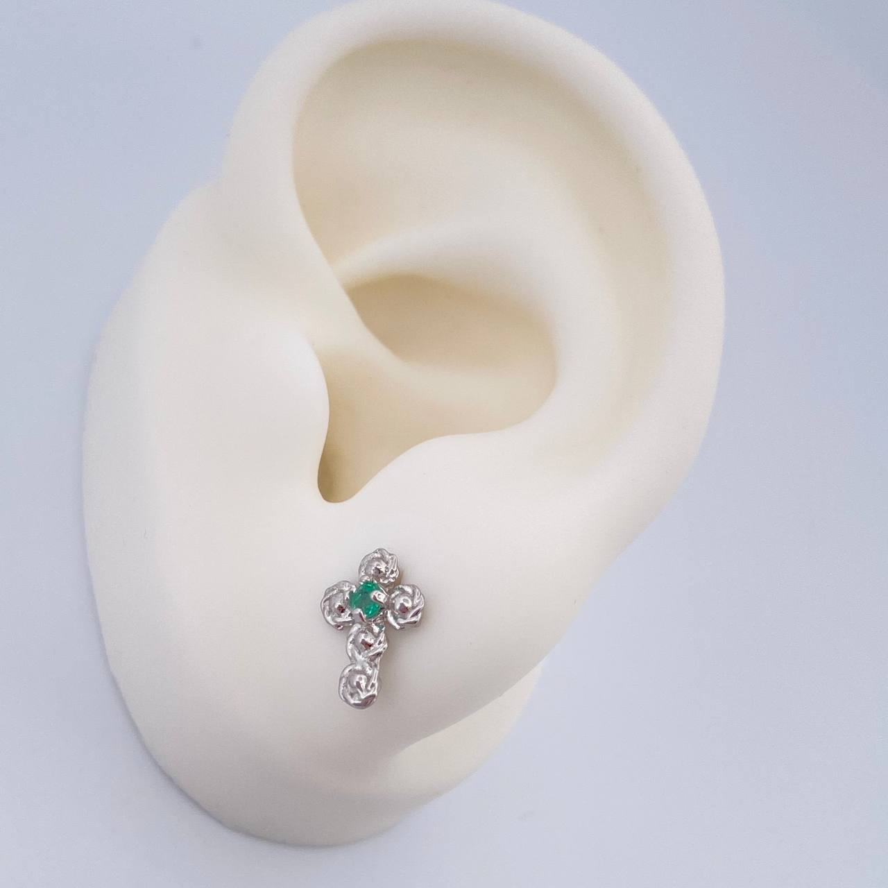 Topos Cruz Rosas Esmeralda 1.1gr / 7mm / Plata 925 %