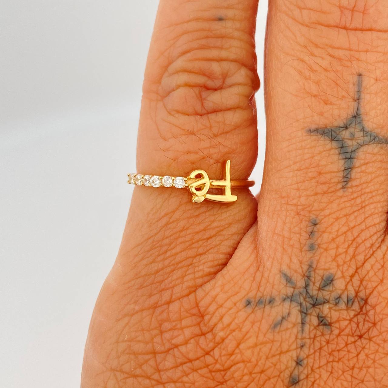 Anillo Fe 1.35gr / T4 1/2 / Oro Amarillo 18K %