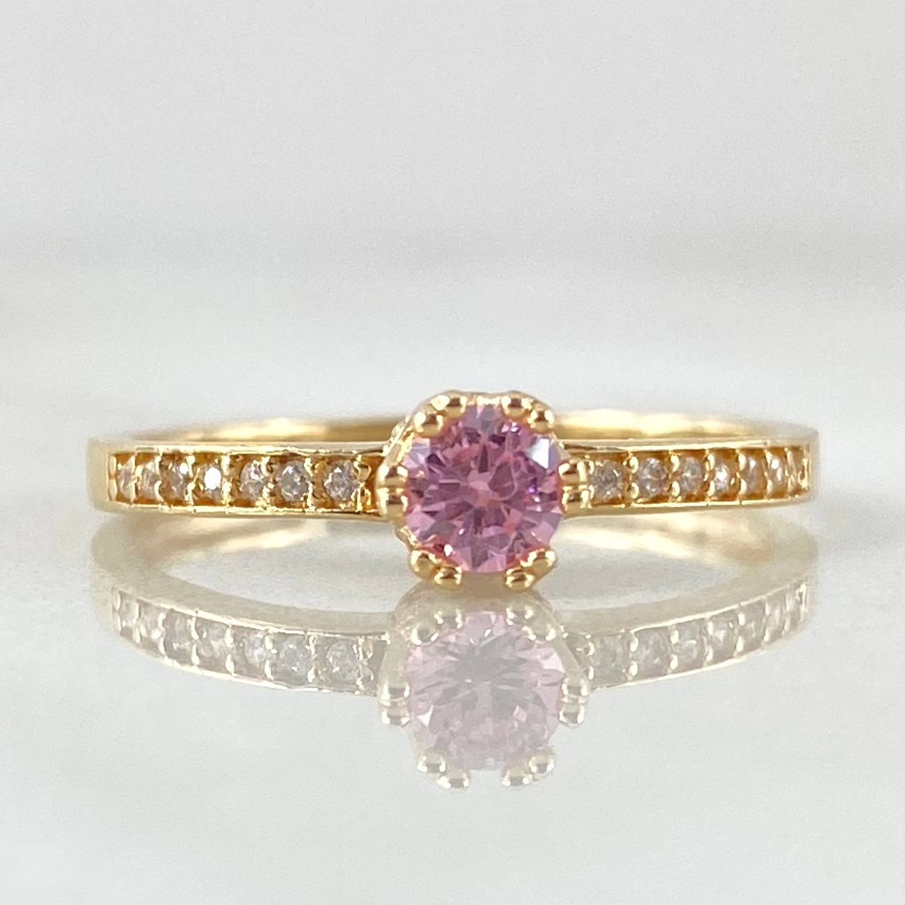 Anillo Solitario Coronado 2.05gr / T6 3/4 / Oro 18K ©