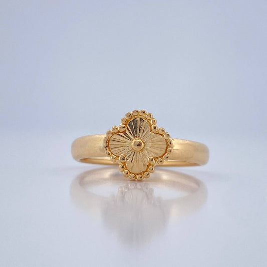 Anillo Trebol 2.1gr / T6 3/4 / Oro Amarillo 18K $