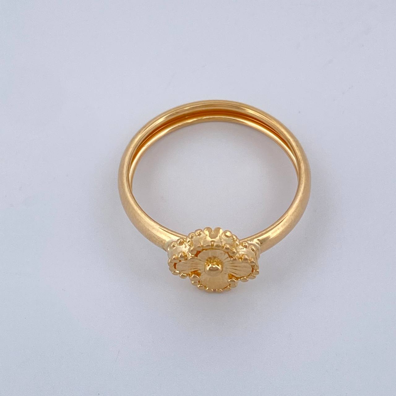 Anillo Trebol 2.1gr / T6 3/4 / Oro Amarillo 18K $