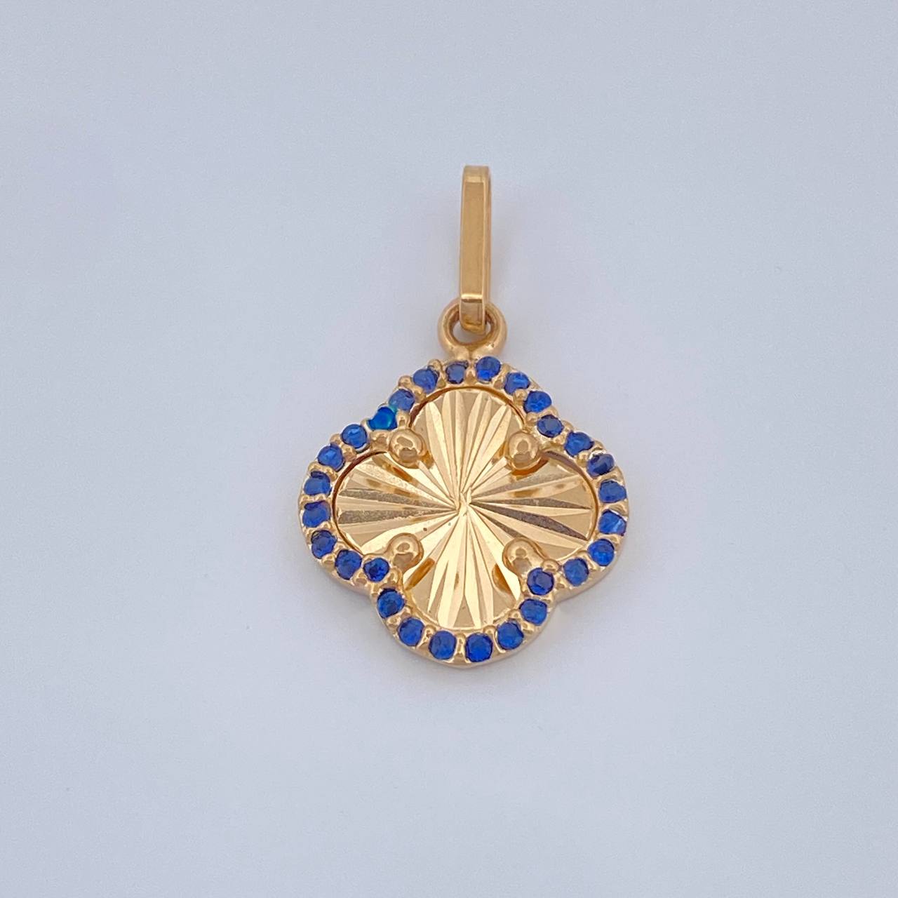 Dije Trebol Dorado 1.2gr / 2.2cm / Oro Amarillo Nac.Esp. 18K $