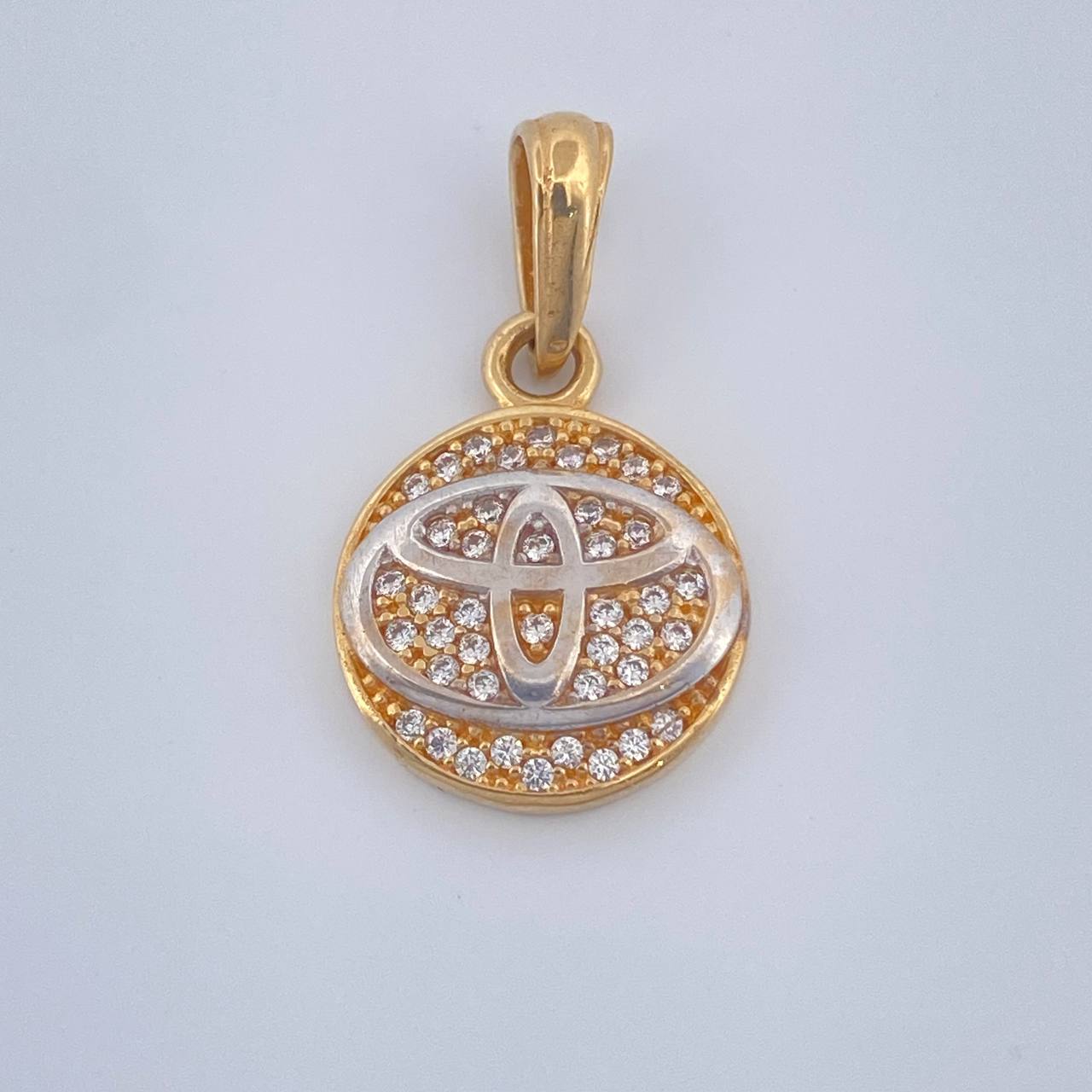 Dije Circulo Marca Automovil 2.3gr / 2.3cm / Dos Oros Amarillo Blanco 18K $