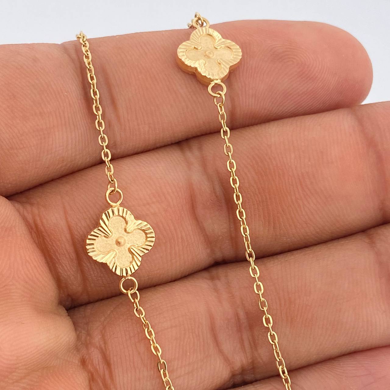 Cadena Trebol 4.6gr / 46cm / 1mm Oro Amarillo 18K $