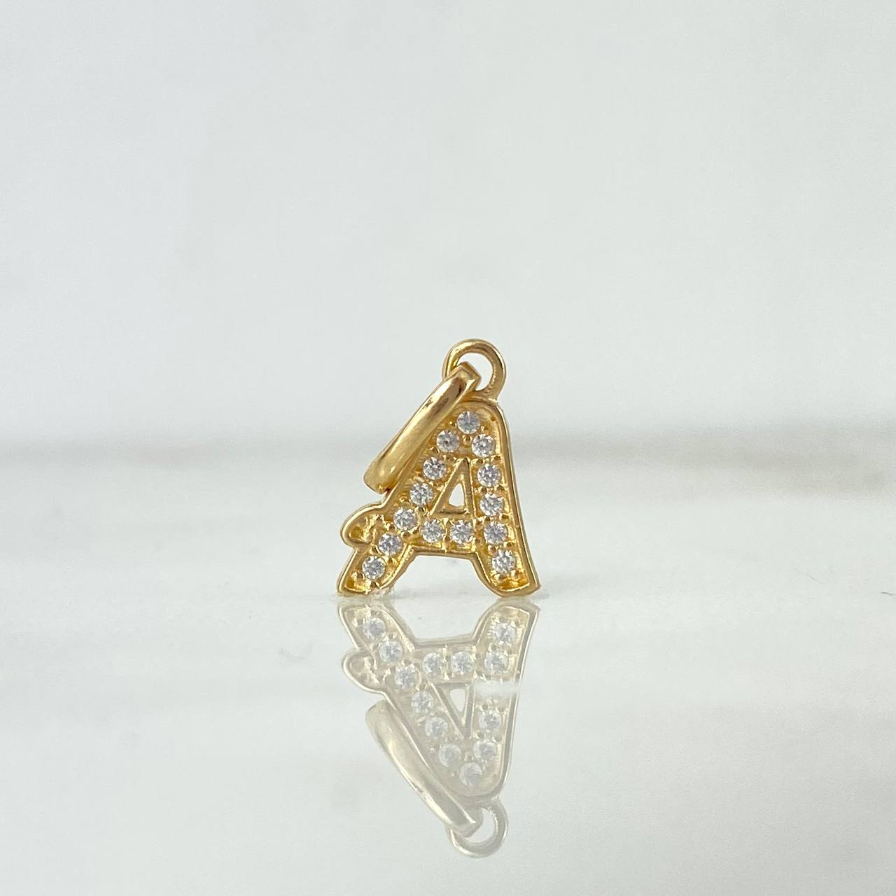 Dije Letra A Silueta 0.7gr / 1.6cm / Circones Blancos Oro Amarillo