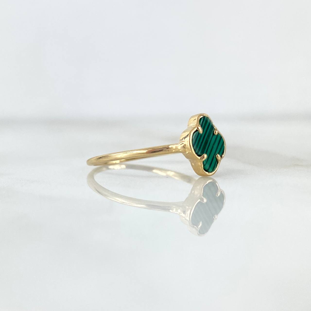 Anillo Trebol VCyA 1.45gr / T7 / Malaquita Verde Liso Oro Amarillo Nac.Esp. ©