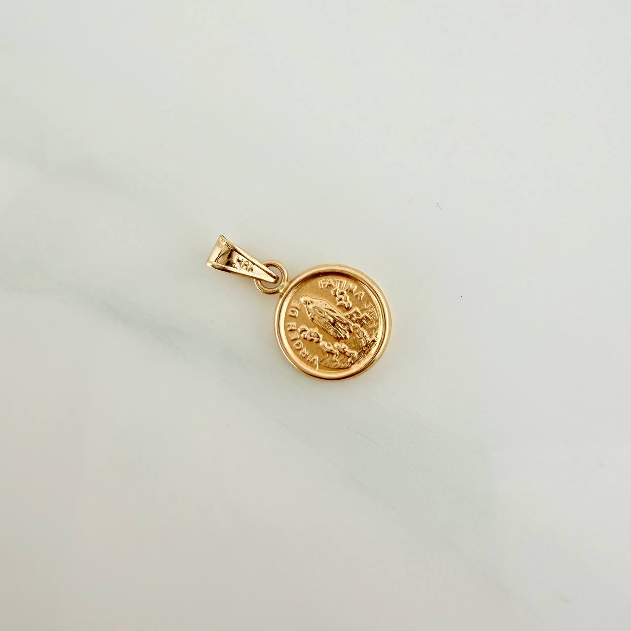 Dije Virgen de Fatima 0.55gr / 1.6cm / Oro Amarillo 18K %