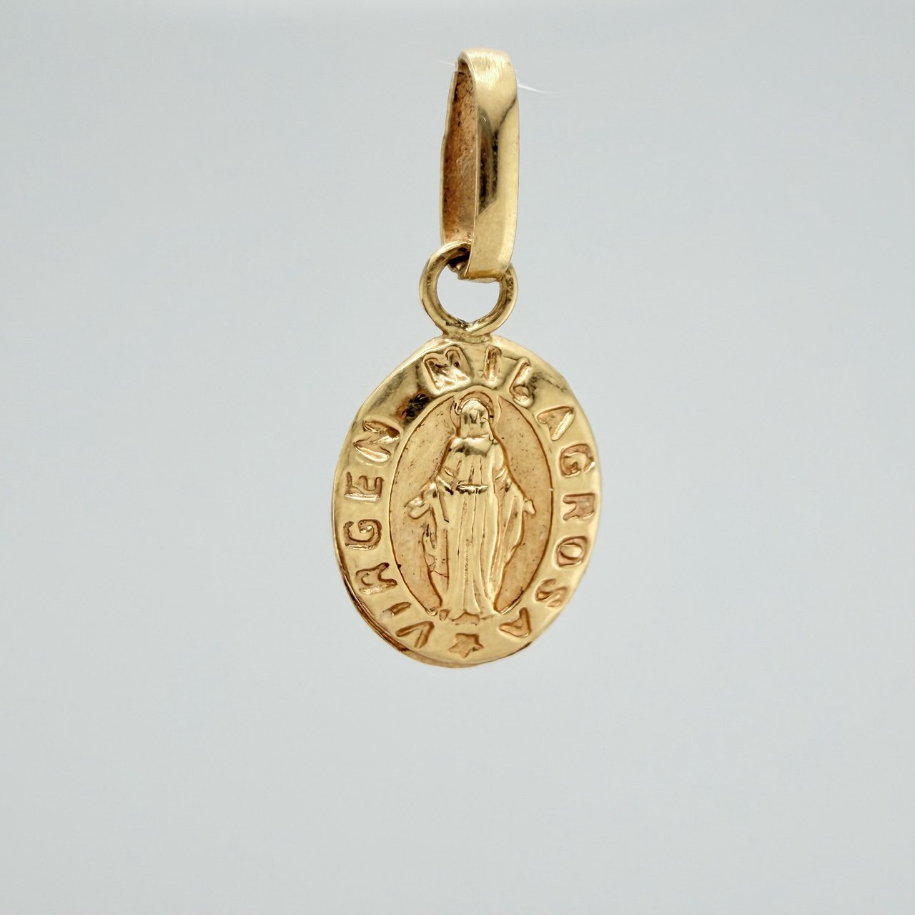 Dije Virgen Milagrosa 0.4gr / 1.7cm / Oro Amarillo 18K %