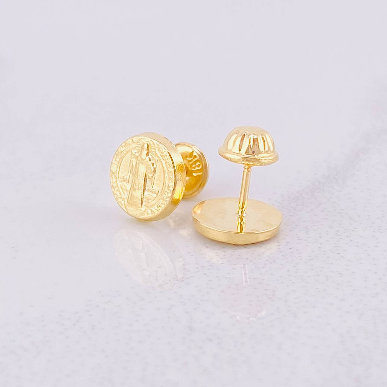 Topos San Benito 0.75g / 8.3mm Oro Amarillo 18K