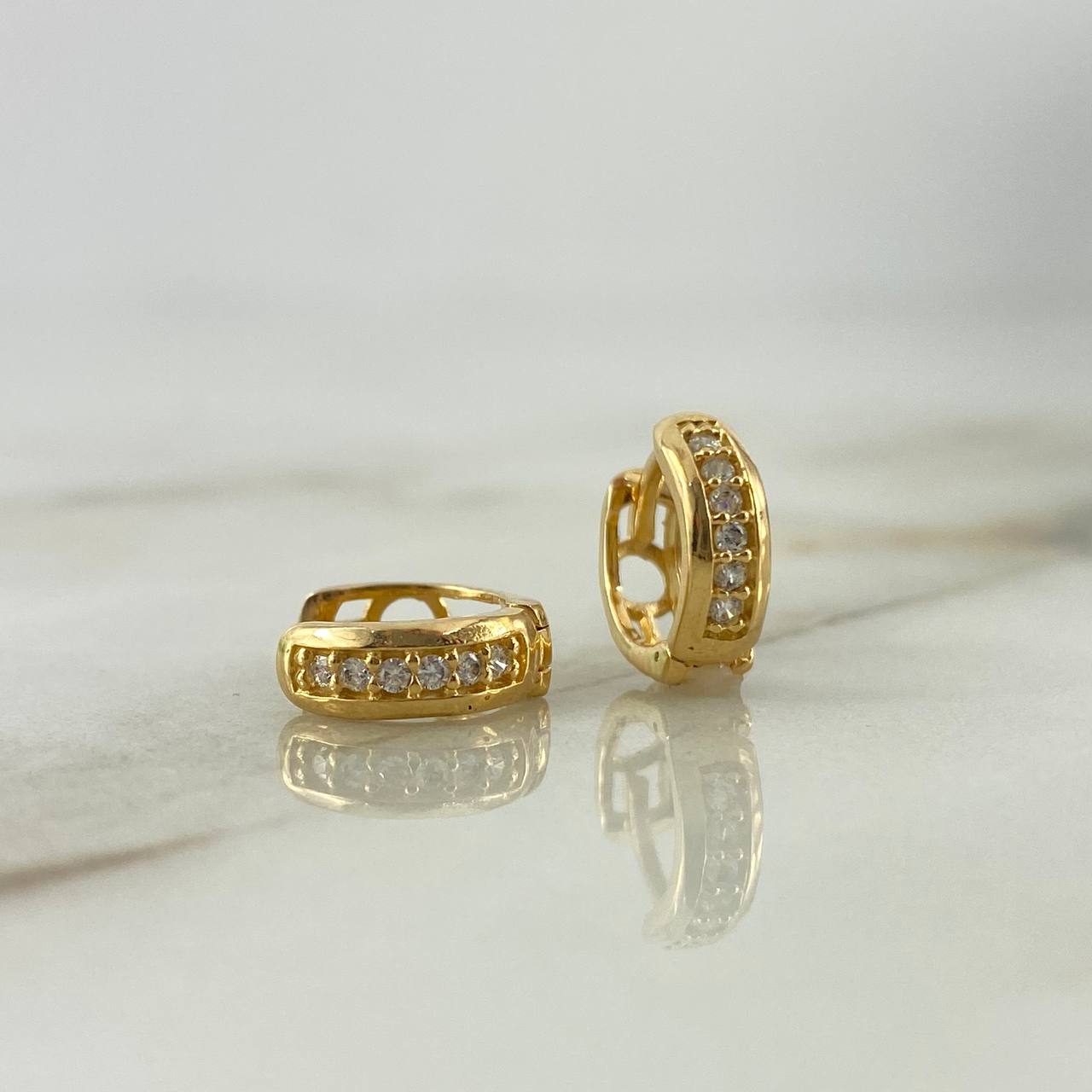 Candongas 1.85gr / 0.8cm / Circulo Circones Blancos Oro Amarillo *