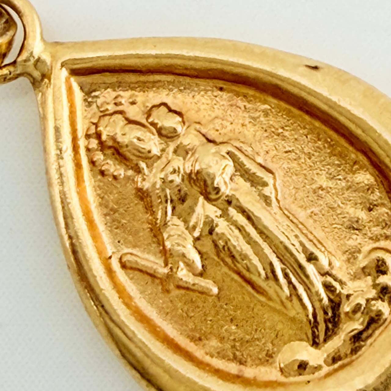 Dije Virgen del Carmen 0.75gr / 2.2cm / Oro Amarillo 18K %
