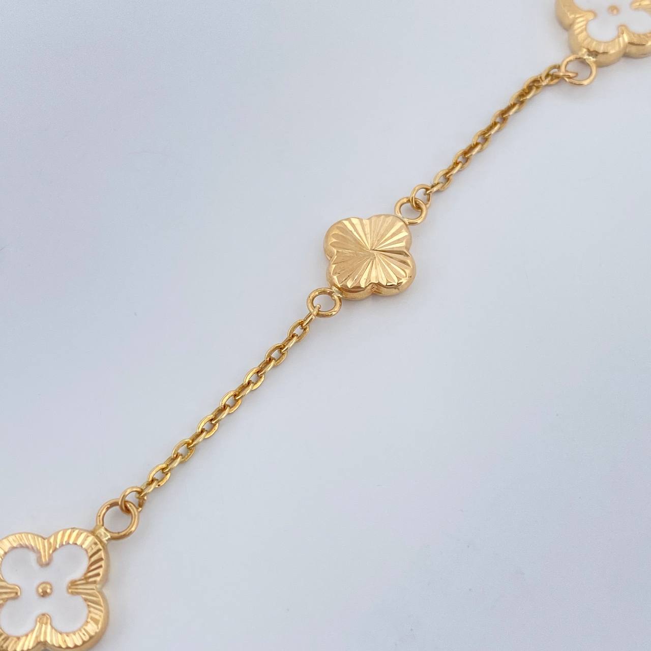 Pulso Trebol Aro Seguido 3.45gr / 19cm / 1.2mm Oro Amarillo 18K %