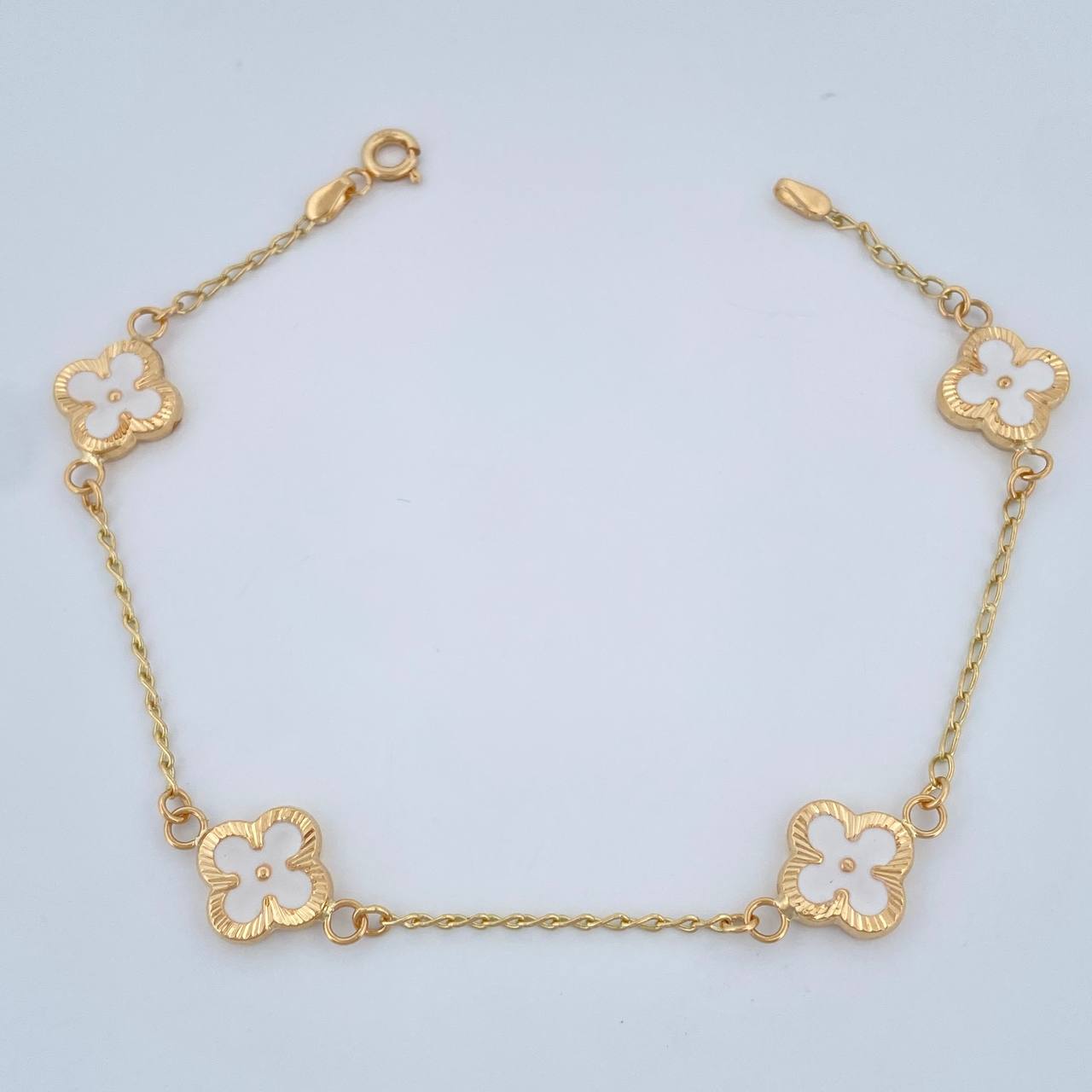 Pulso Trebol Espiga 3.55gr / 18.8cm / 1mm Oro Amarillo 18K %