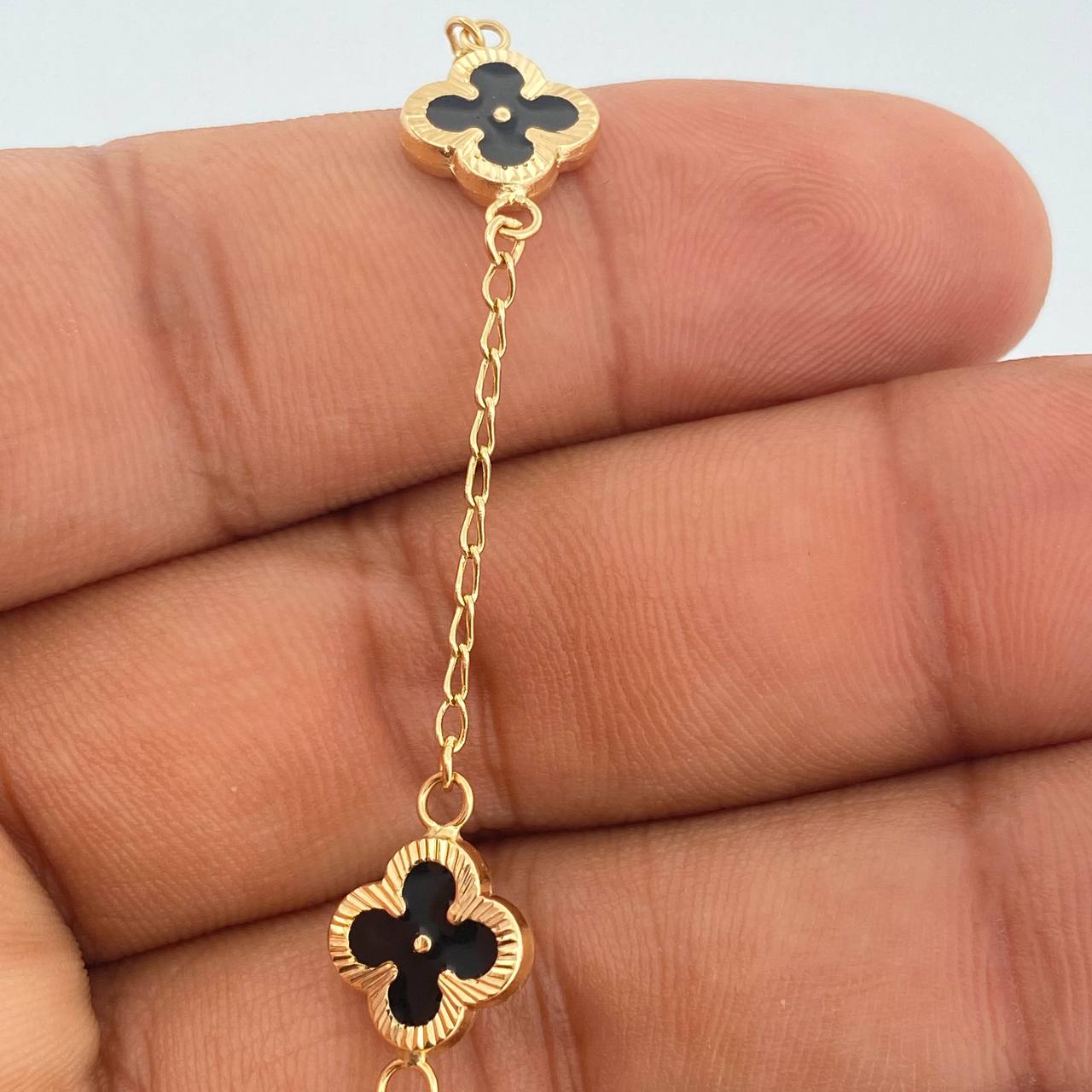 Pulso Trebol Espiga 3.6gr / 18.5cm / 1mm Oro Amarillo 18K %