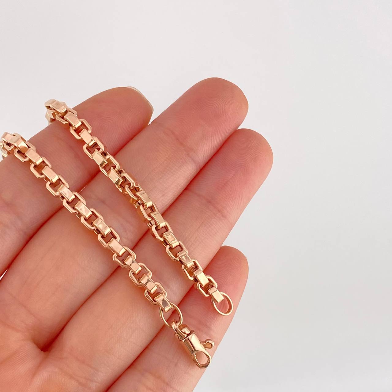 Pulso Veneciano Cuadrado 6.4g / 21.4cm / 4.3mm Oro Rosa 18K