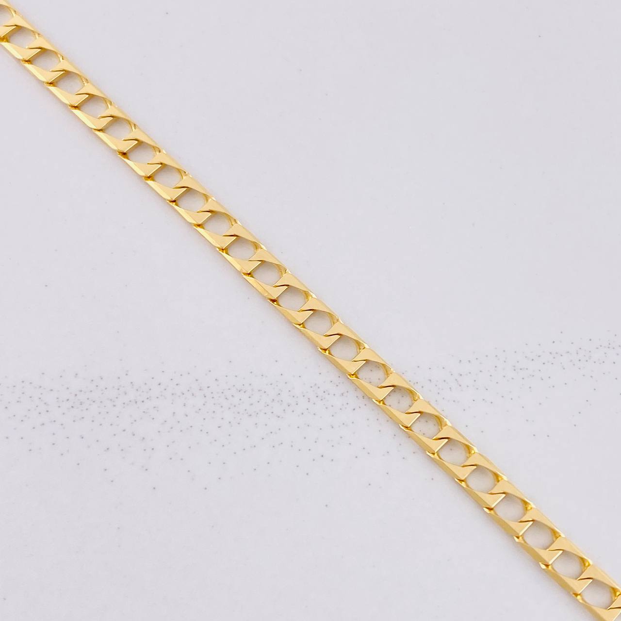 Pulso Panzer 4.9g / 20.8cm / 3.4mm Oro Amarillo 18K