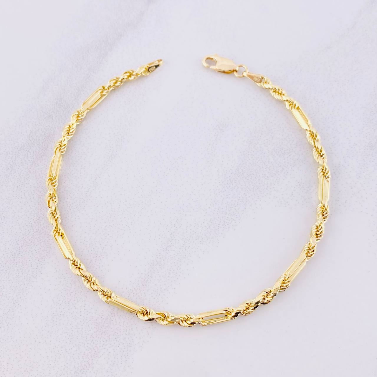 Pulso Lazo Especial 5.2g / 19.9cm / 3mm Oro Amarillo 18K