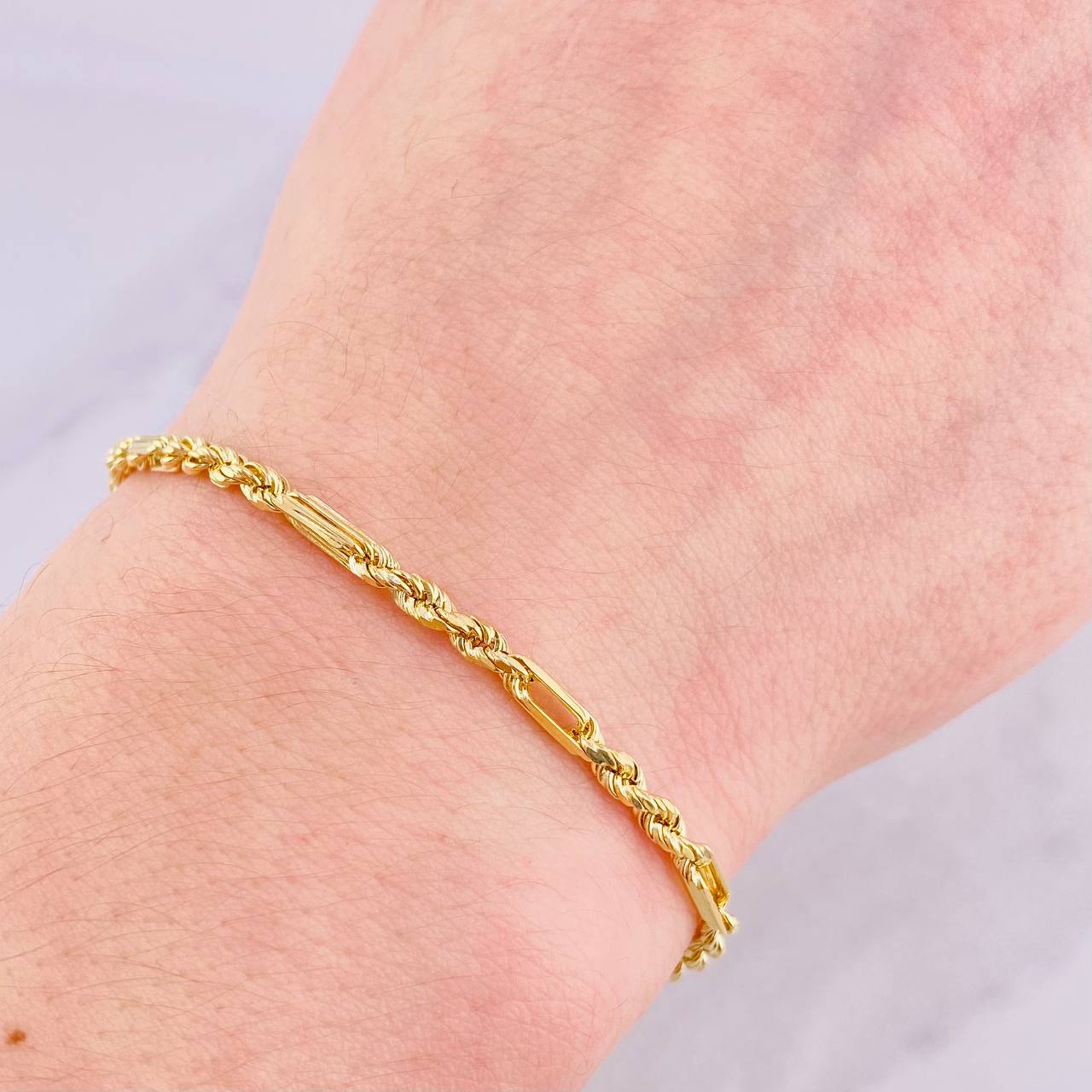 Pulso Lazo Especial 4.95g / 20.1cm / 3mm Oro Amarillo 18K