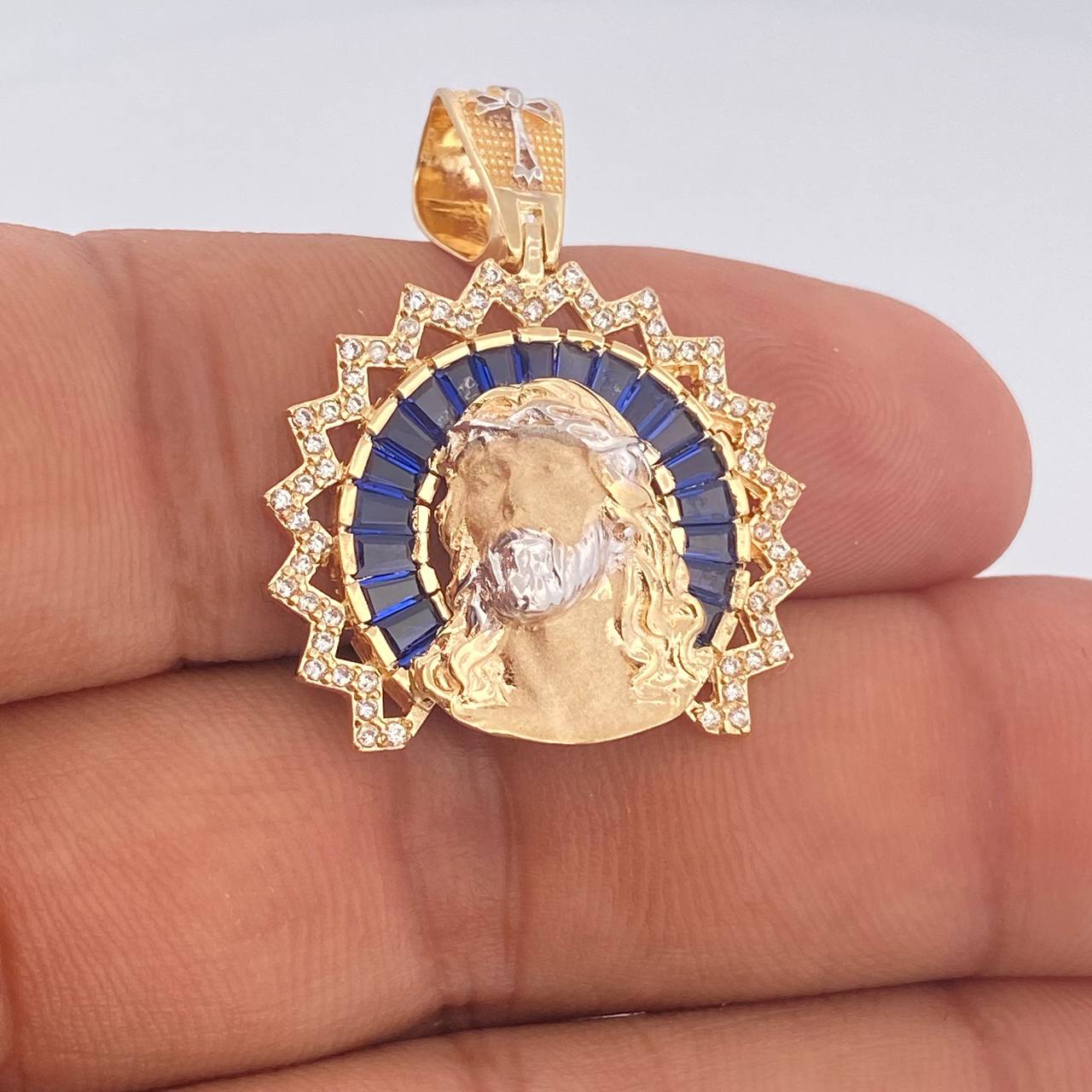 Dije Cristo Rostro 7.5gr / 3.4cm / Dos Oros Amarillo Blanco 18K $