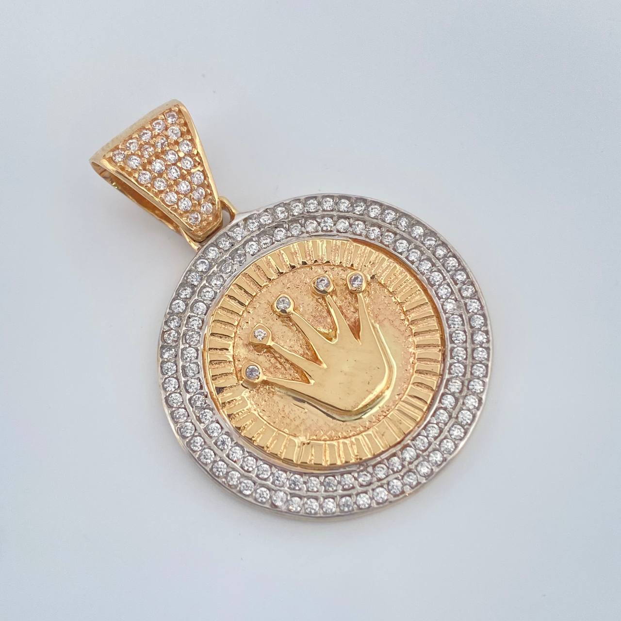Dije Corona RX 6.6gr / 3.5cm / Dos Oros Amarillo Blanco 18K $