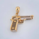 Dije Pistola 11.85gr / 3.4cm / Dos Oros Amarillo Blanco 18K $