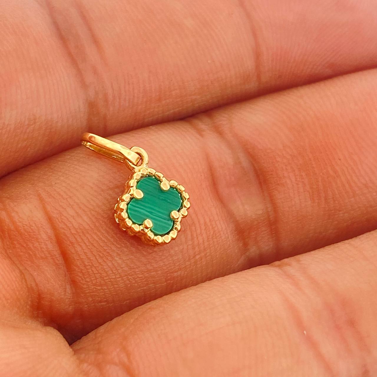 Dije Trebol 0.85gr / 1.7cm / Oro Amarillo Nac.Esp. 18K $
