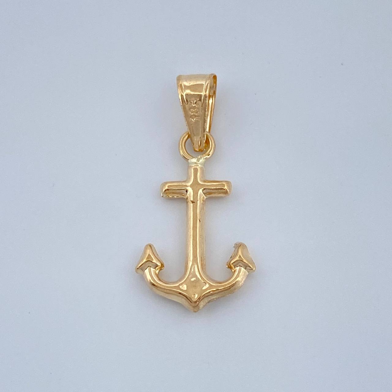Dije Ancla 0.4gr / 2cm / Oro Amarillo 18K %