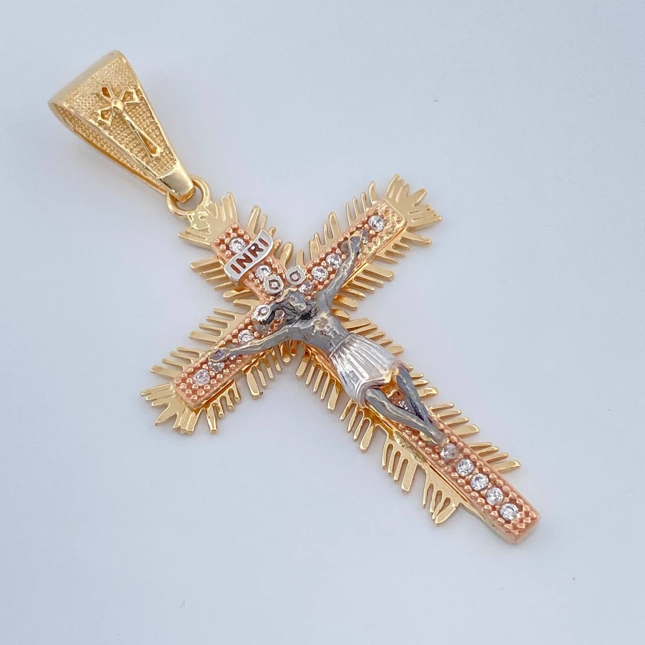 Dije Cruz Cristo Milagroso De Buga 5.15gr / 4.6cm / Tres Oros 18K %
