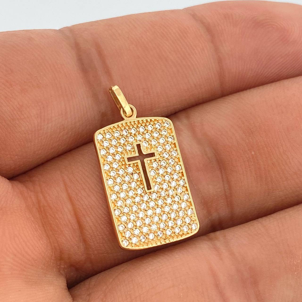 Dije Placa Cruz 2.6gr / 2.5cm / Oro Amarillo 18K +