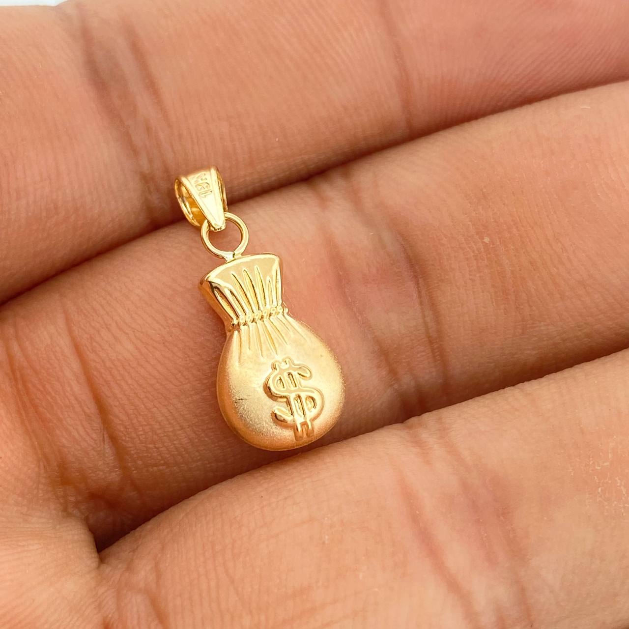 Dije Bolsa de Dinero 0.75gr / 2.3cm / Oro Amarillo 18%