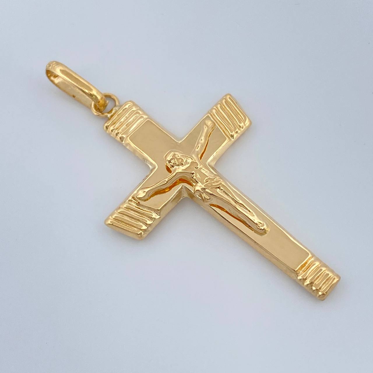 Dije Cruz Cristo 1.45gr / 4cm / Oro Amarillo 18K +