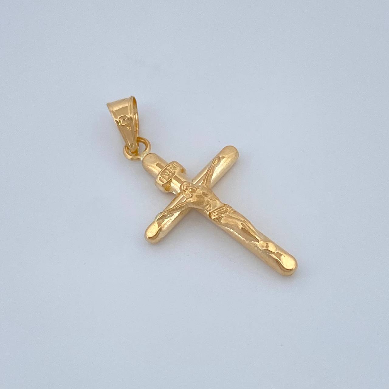 Dije Cruz Cristo 0.7gr / 2.6cm / Oro Amarillo 18K %