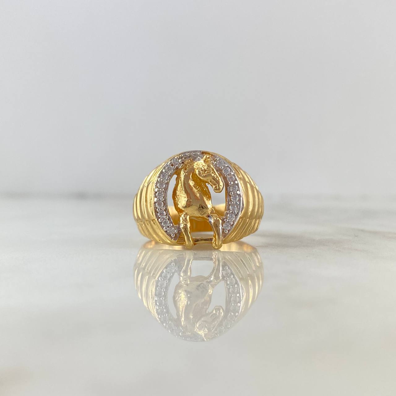 Anillo Caballo Ovalo 9.45gr T9 3/4 Circones Blancos Dos Oros Blanco Amarillo