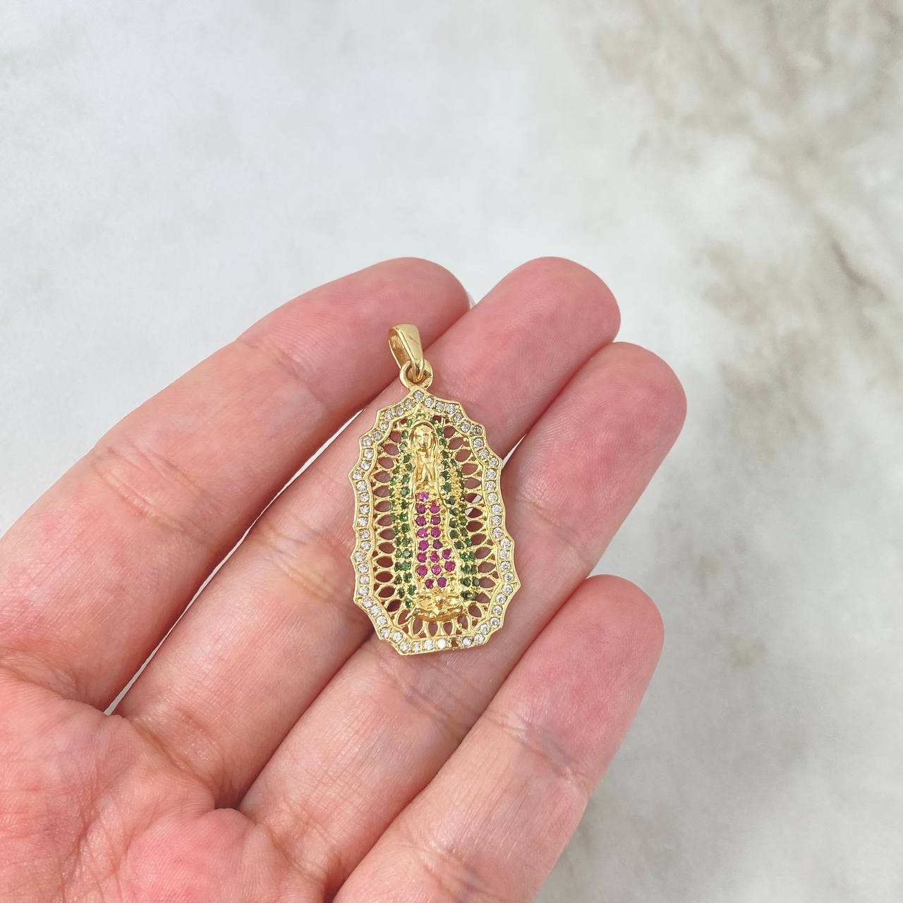 Dije Virgen de Guadalupe 4.3gr / 3.5cm / Circones Blancos-Verdes-Fucsias Oro Amarillo