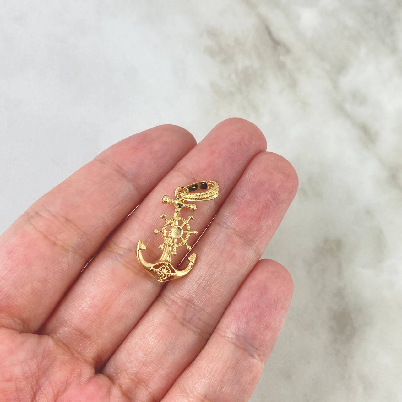 Dije Ancla Timon 2.2gr / 2.8cm / Oro Amarillo