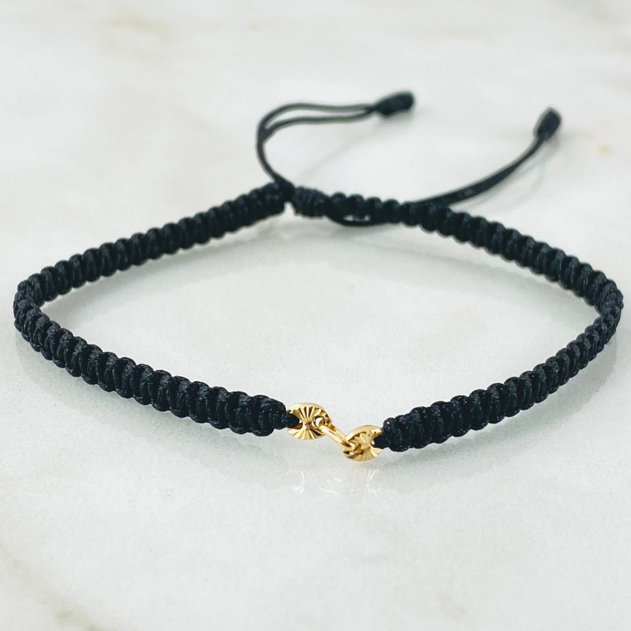 Pulsera Negra Herraje Retazo GC 0.2gr / 3mm Oro Amarillo 18K ©