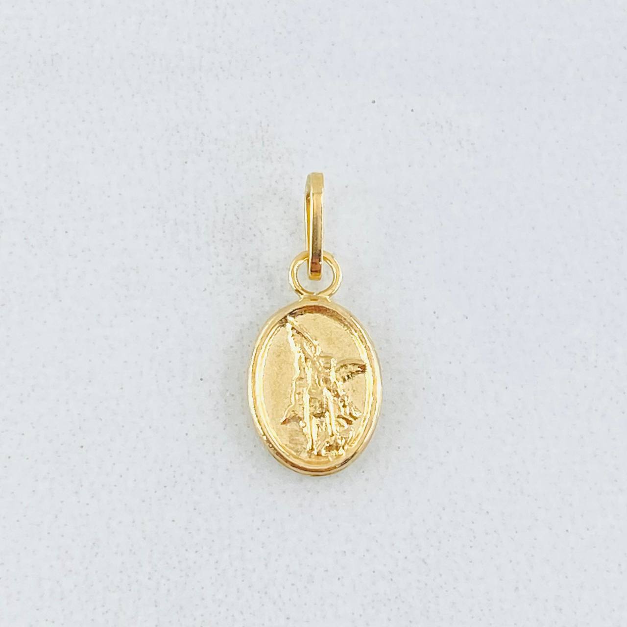 Dije San Miguel Arcangel 0.25gr / 1.5cm / Oro Amarillo 18K *