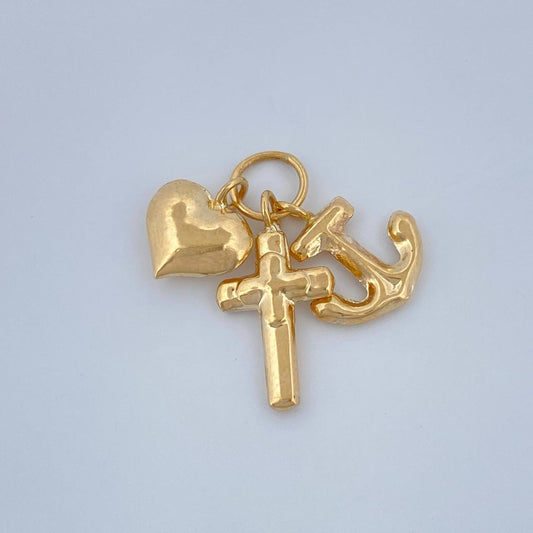 Dije Tres Gracias 0.5gr / 2cm / Oro Amarillo 18K %