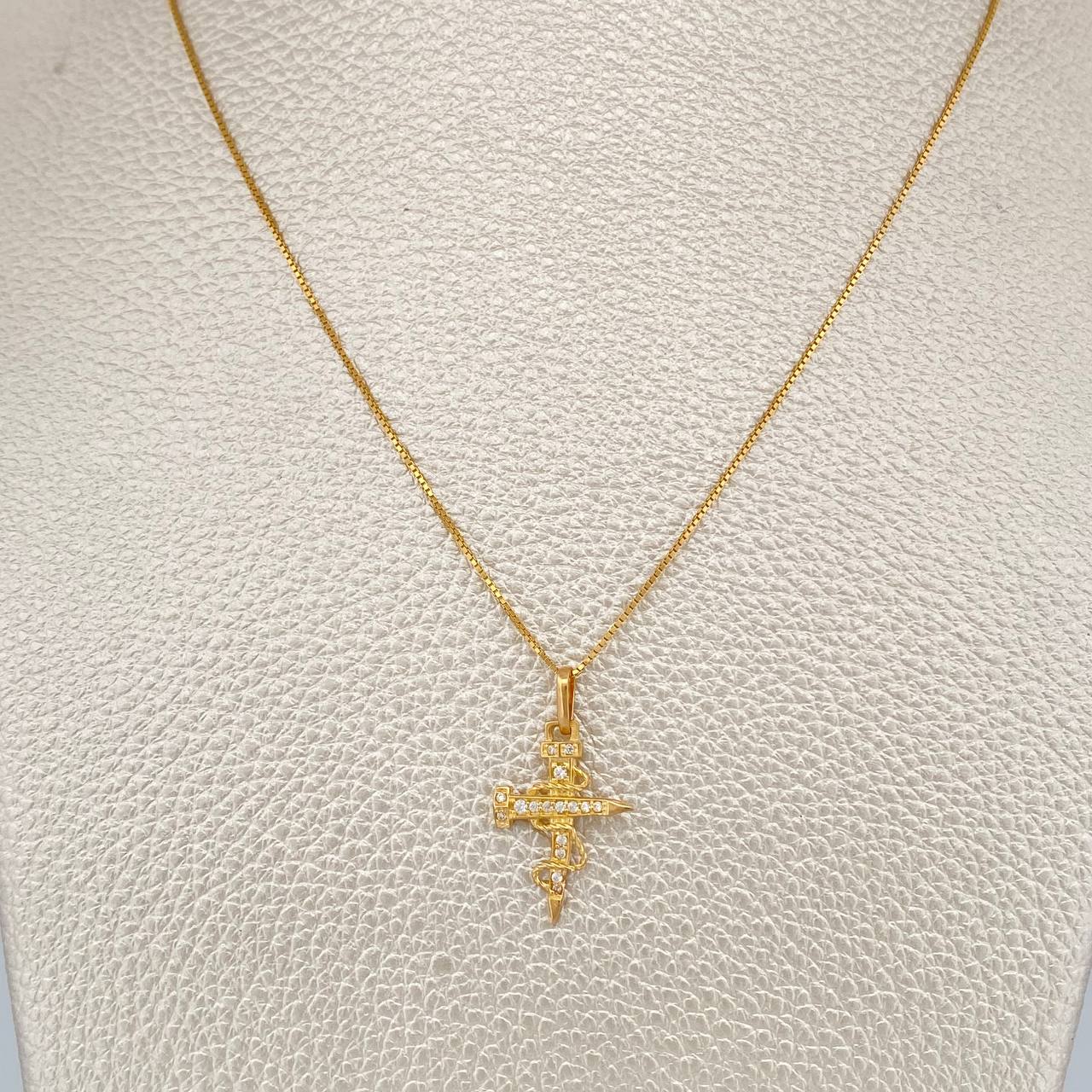 Set Cadena y Dije Veneciana + Cruz Clavo 2.6gr / 46.8cm / 1mm Oro Amarillo 18K (Oferta) %