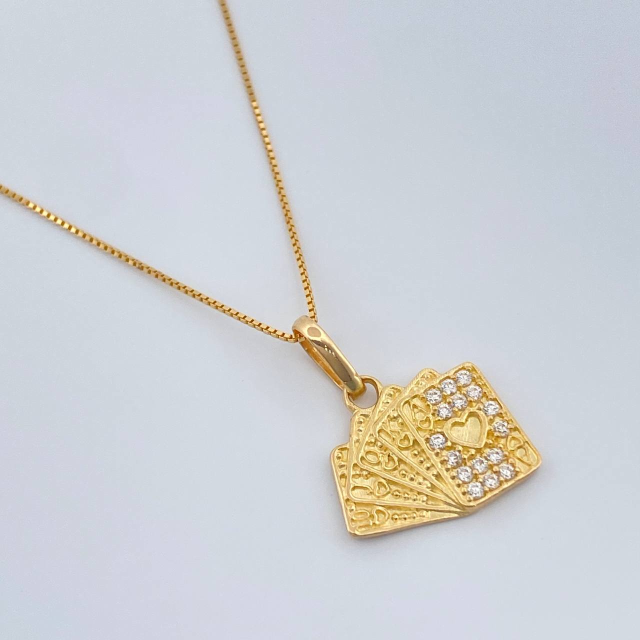 Set Cadena y Dije Veneciana + Cartas Poker 2.6gr / 45.2cm / 1mm Oro Amarillo 18K (Oferta) %
