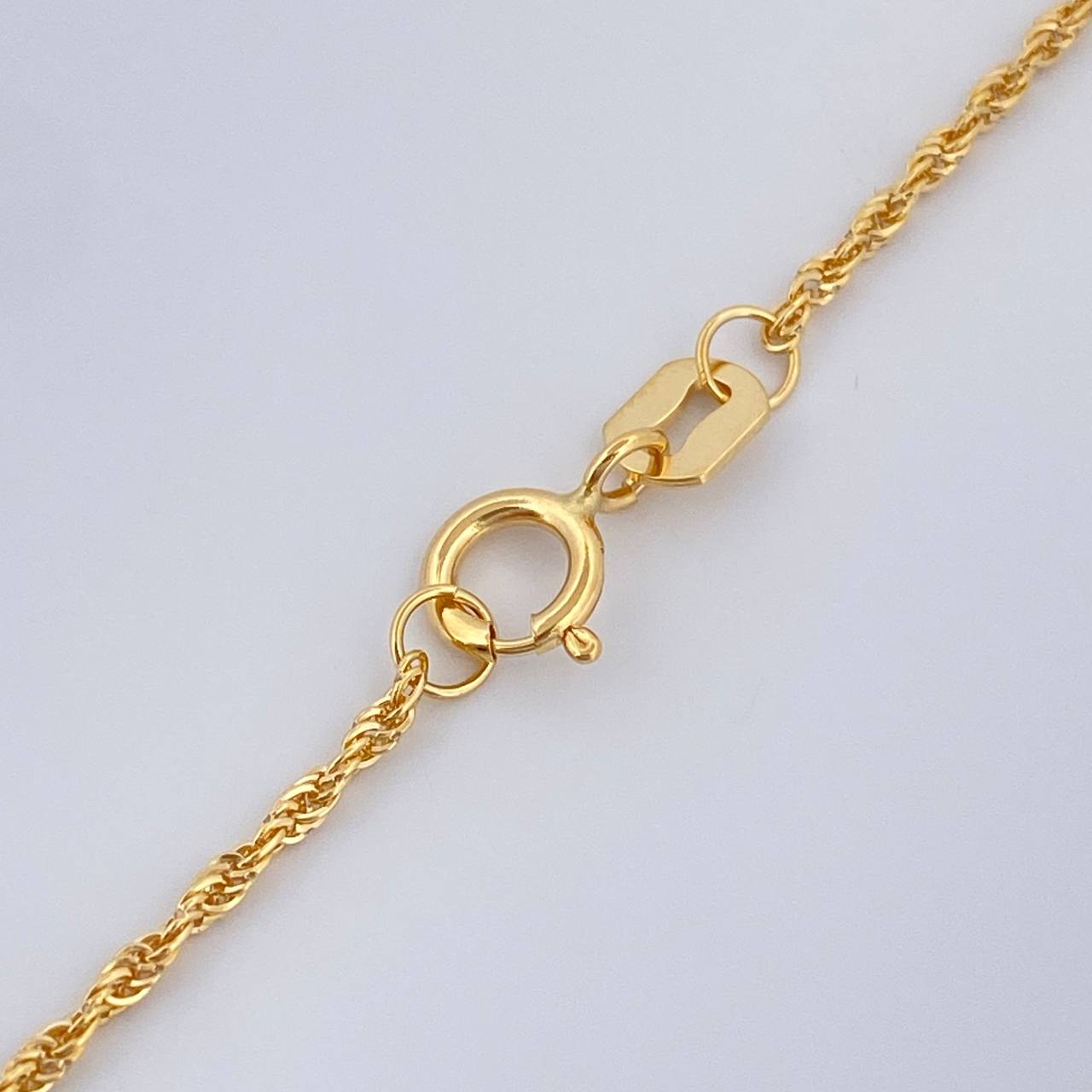 Set Cadena y Dije Lazo + Corona 1.5gr / 44.6cm / 1mm Oro Amarillo 18K (Oferta) %