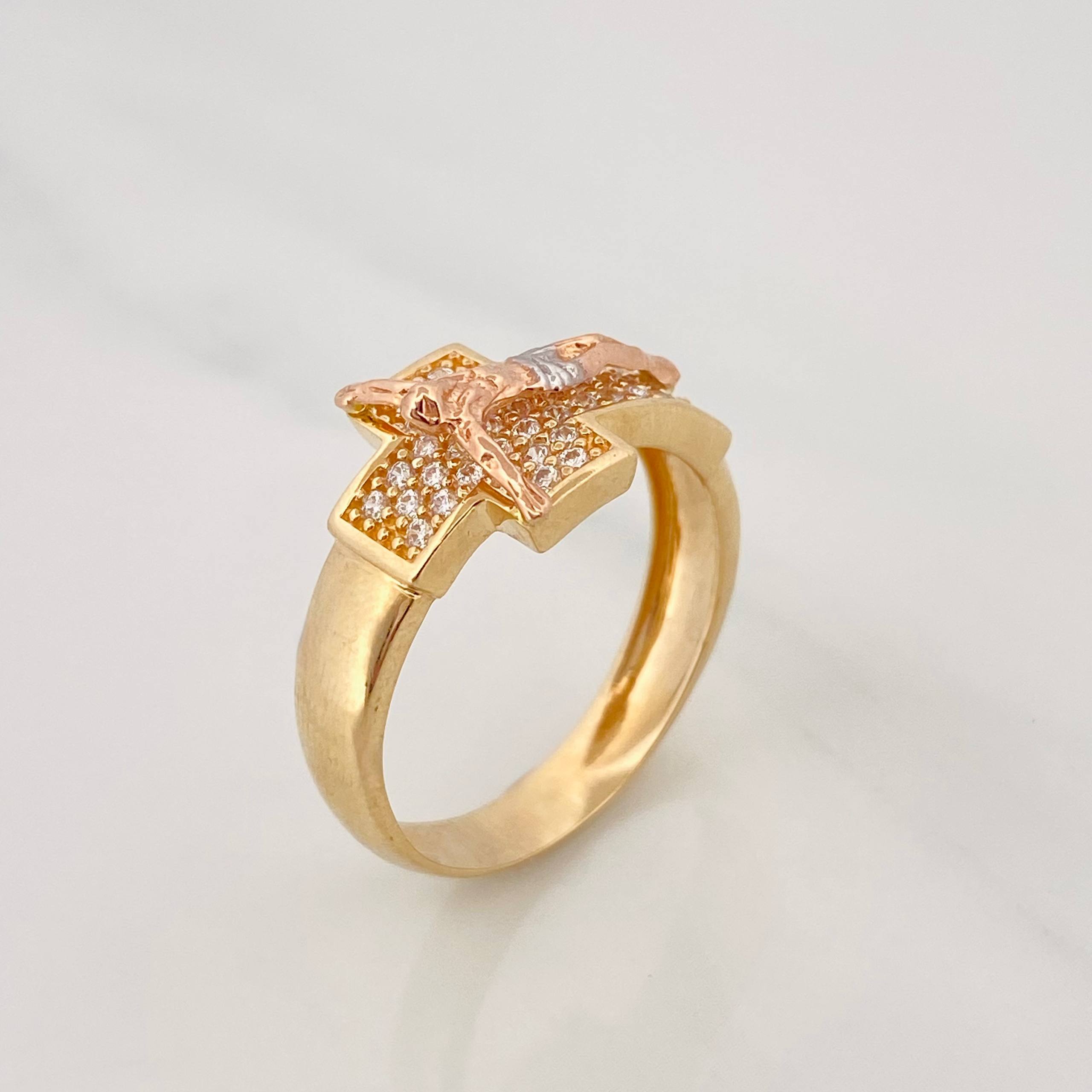 Anillo Cruz Cristo 4.95g / T9 Tres Oros 18K