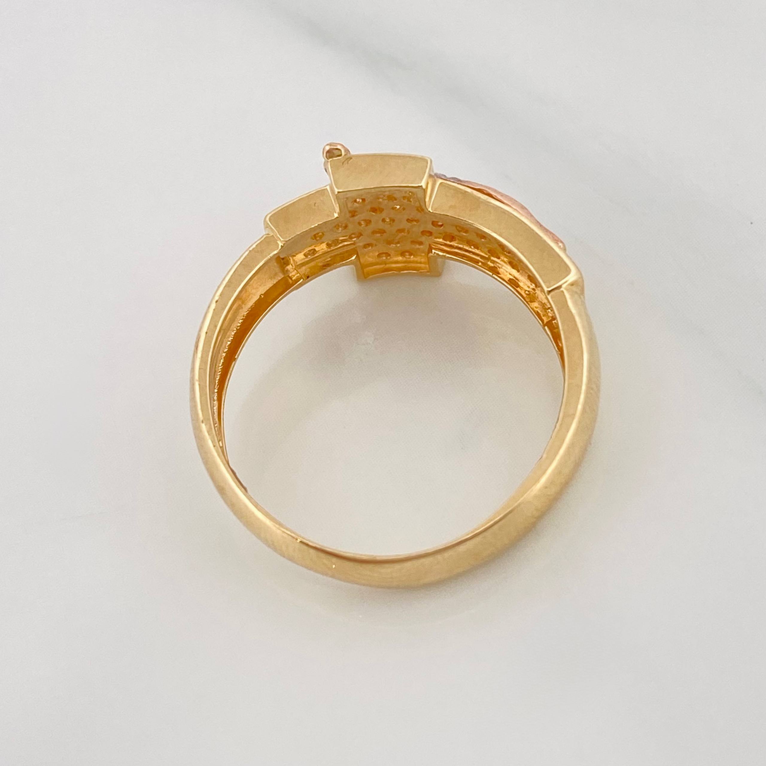 Anillo Cruz Cristo 4.95g / T9 Tres Oros 18K