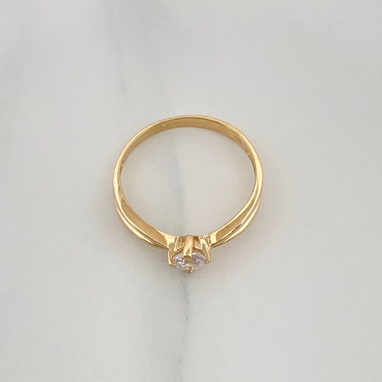 Anillo Solitario 1.6 g / T5 1/4 Oro Amarillo 18K