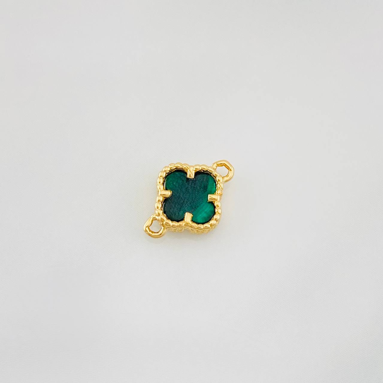 Herraje Trebol 0.7g / 1cm Oro Amarillo 18K