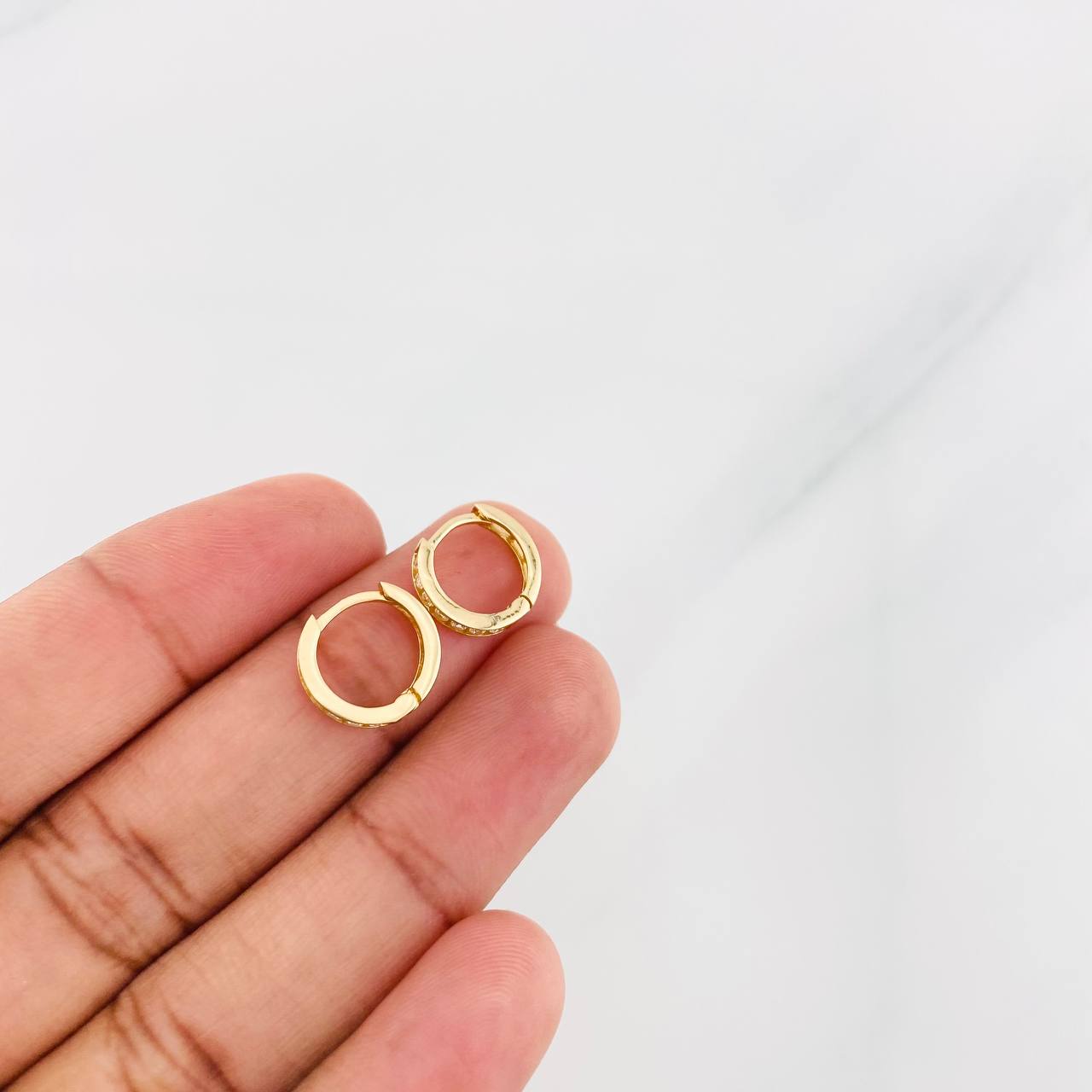 Candongas Carril 1.45g / 1cm Oro Amarillo 18K