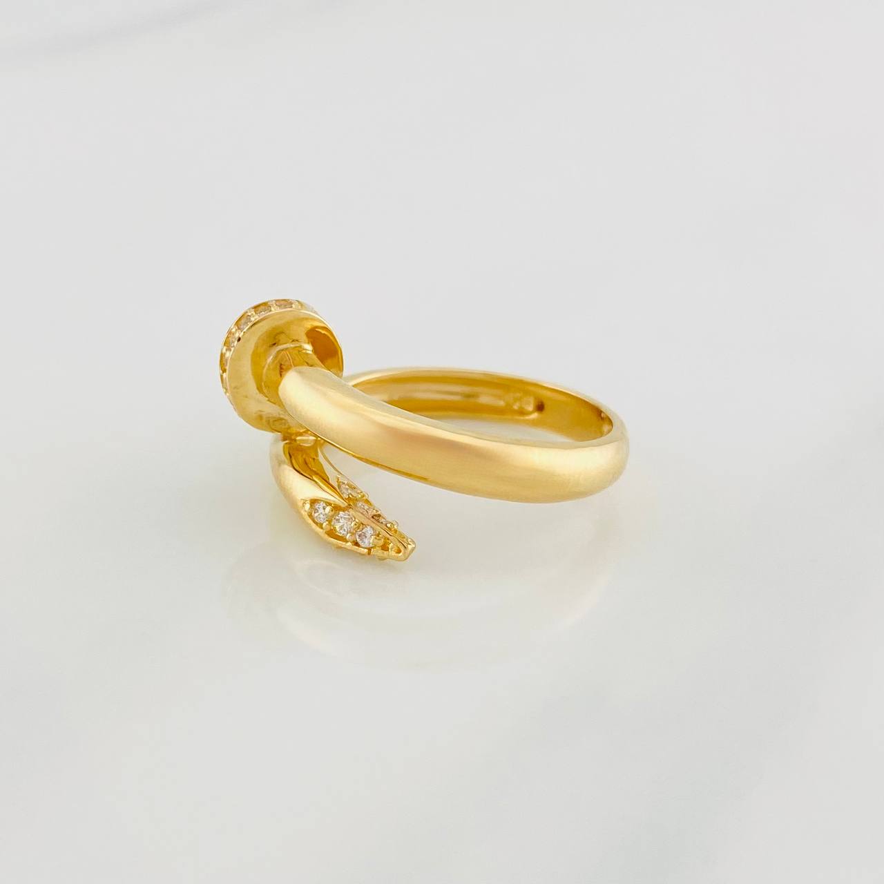 Anillo Clavo 3.95g / T5 3/4 Oro Amarillo 18K