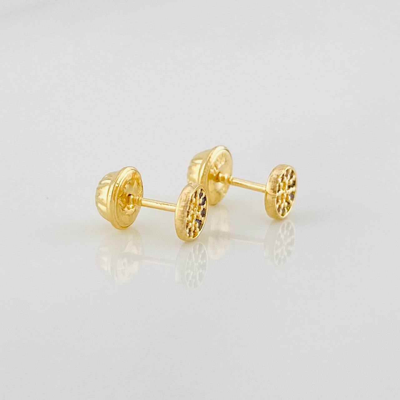 Topos Circulo Tupido 0.7g / 4.9mm Oro Amarillo 18K