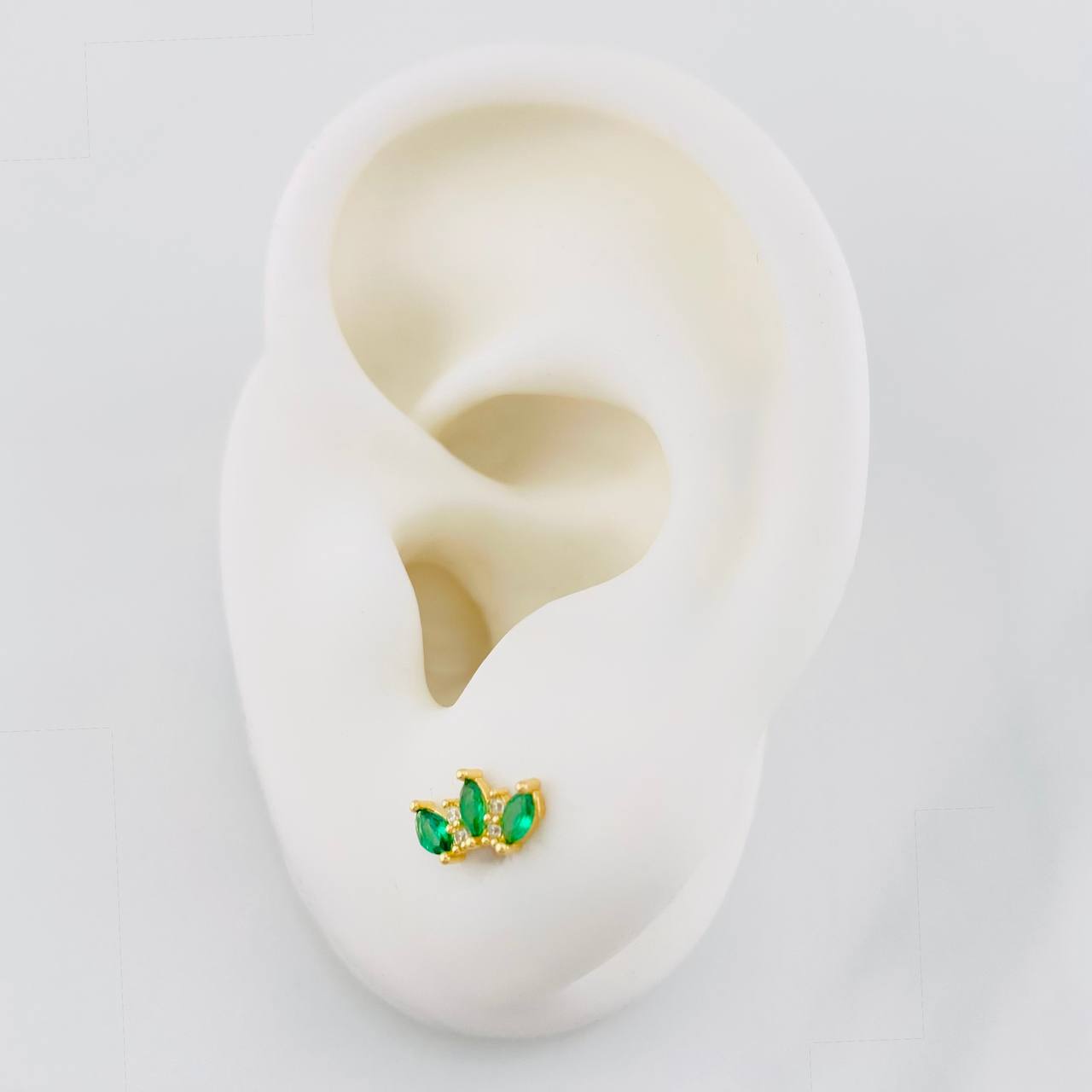 Topos Tiara 0.7g / 8.6mm Oro Amarillo 18K