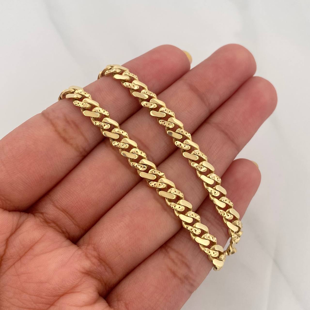 Pulso Cubano Infinito 7.15 g / 20.3 cm / 4.8 mm Oro Amarillo 18K